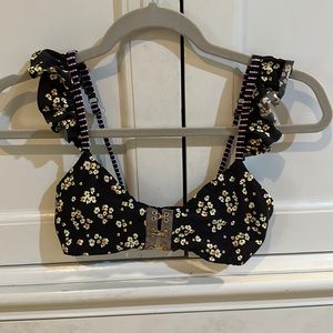 The cutest Maagi bikini top